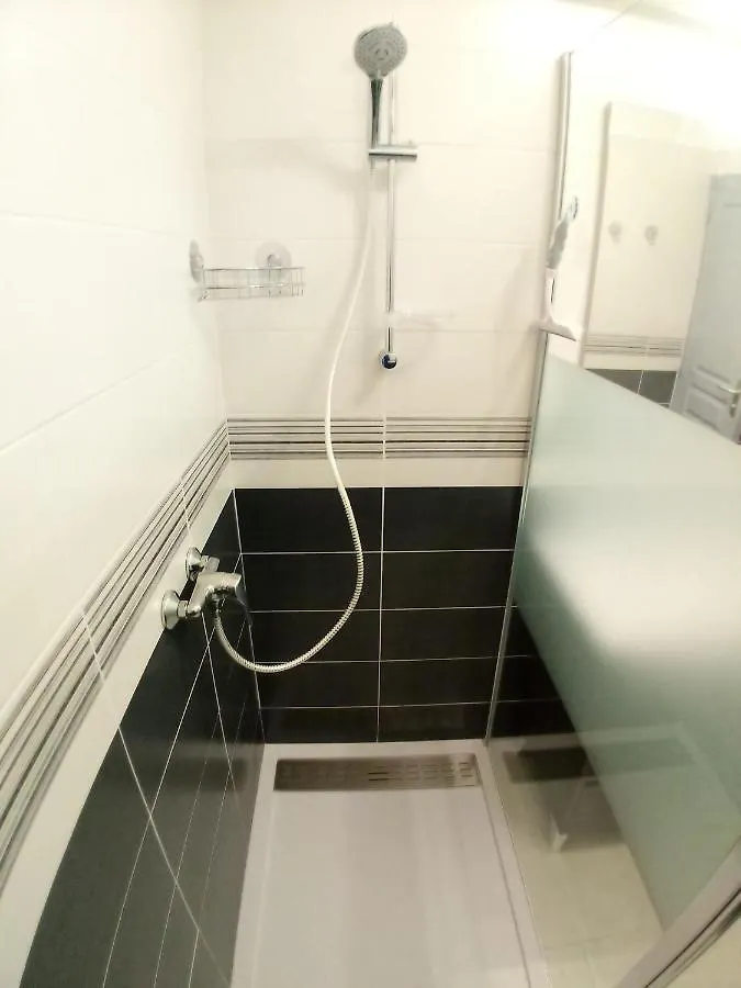 Au bon endroit N1 - Appartement 2 pièces 7 personnes - proche pistes - coeur station - balcon Orcières
